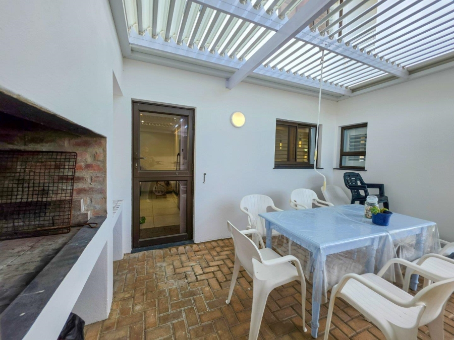 3 Bedroom Property for Sale in Stilbaai Western Cape